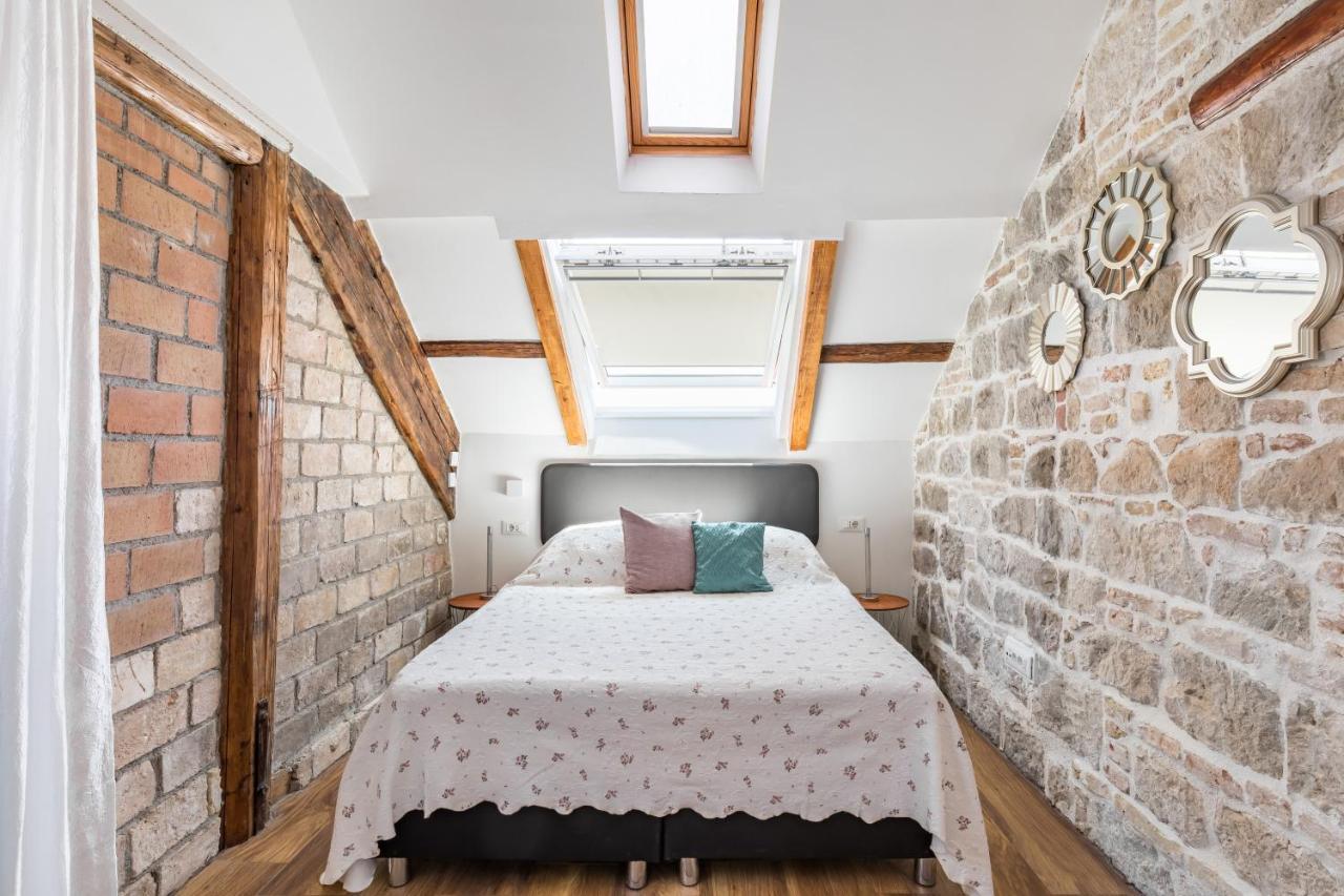 Ferienwohnung Petrova Attic Split Exterior foto