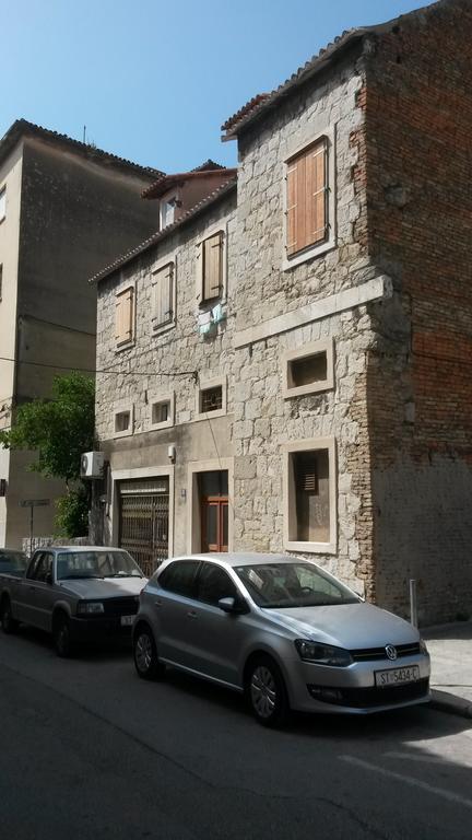Ferienwohnung Petrova Attic Split Exterior foto